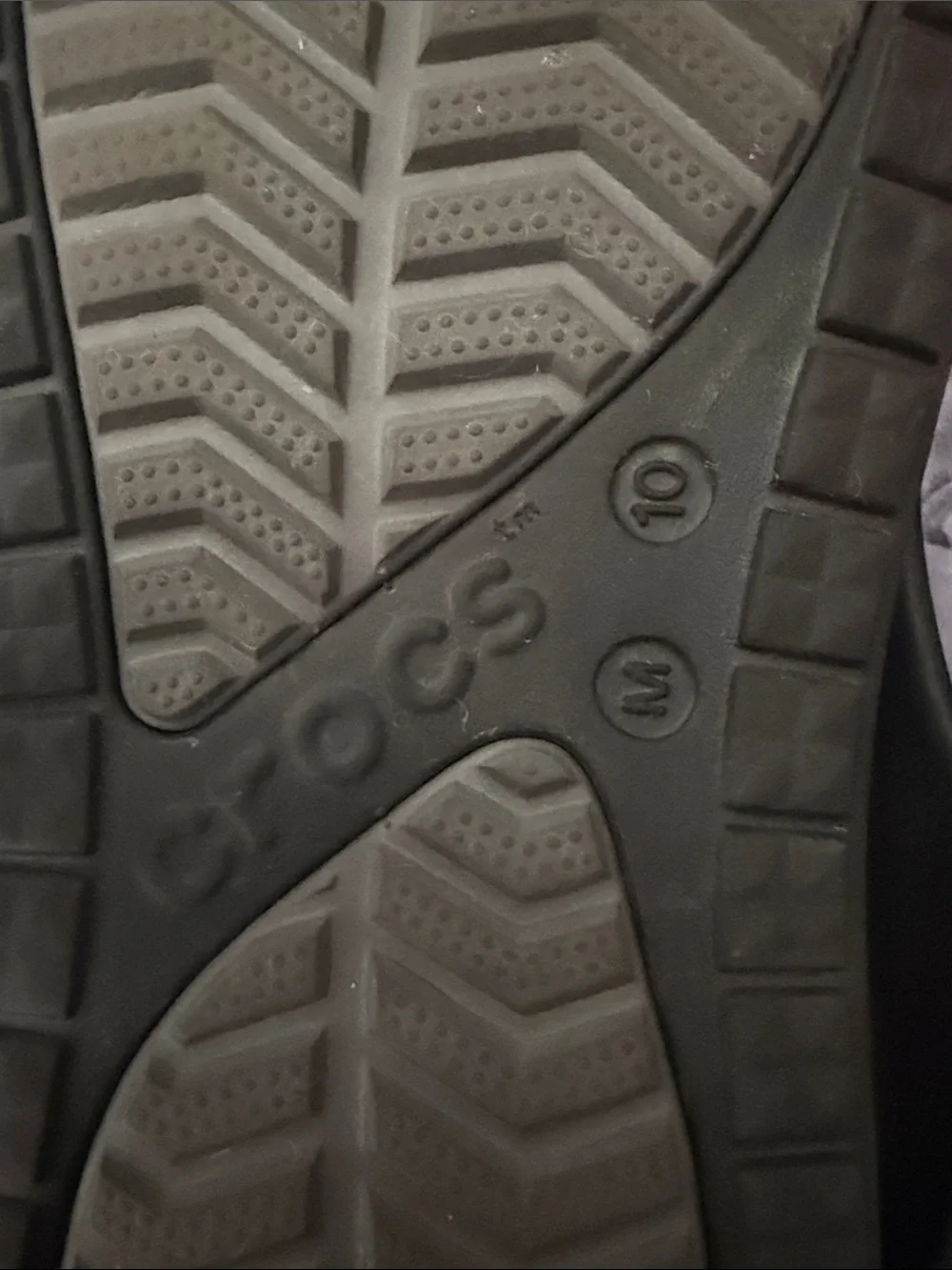 CROCS Coast Men’s Flip Flops Sz 10 Grey/Black